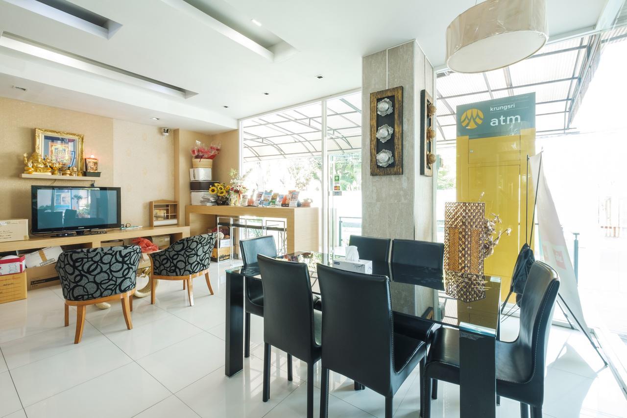 Aryan Suites Hotel Банкок Екстериор снимка